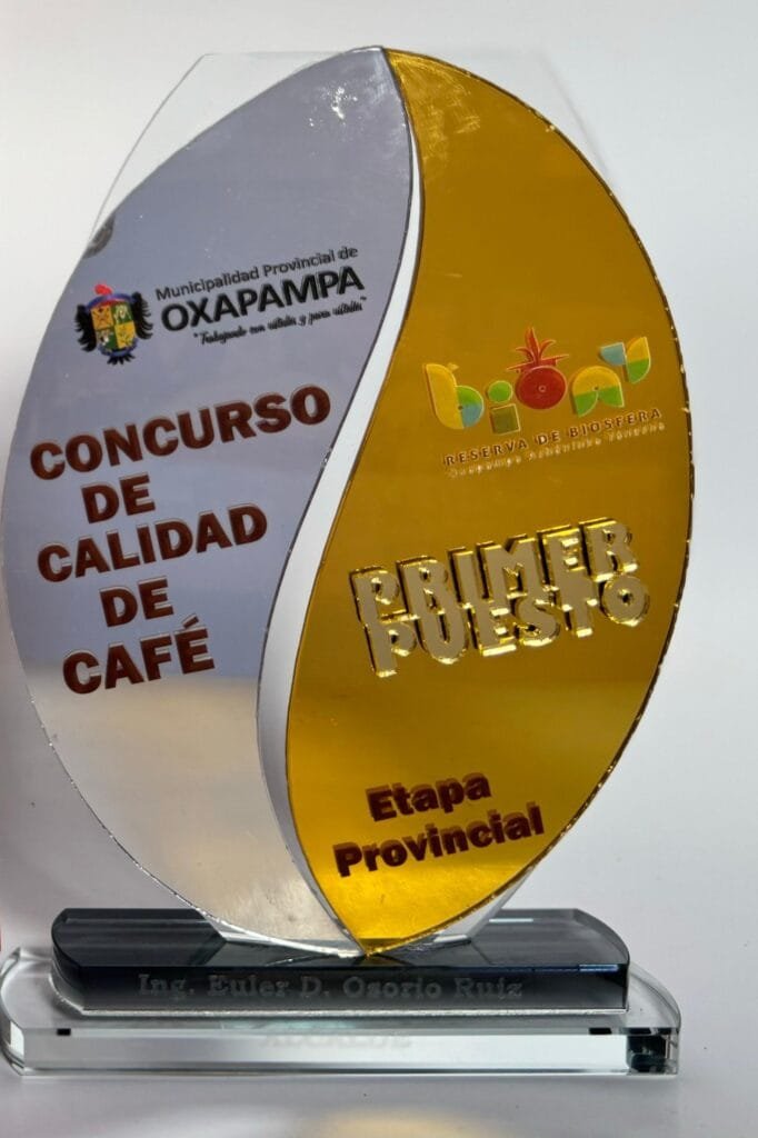medalla de oro oxapampa